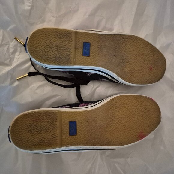 Kate Spade Bridal Sneakers. 7 1/2 - Picture 6 of 7